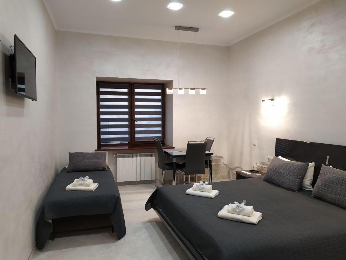 Apartmán Rynok 25 Elite Lviv Center Exteriér fotografie